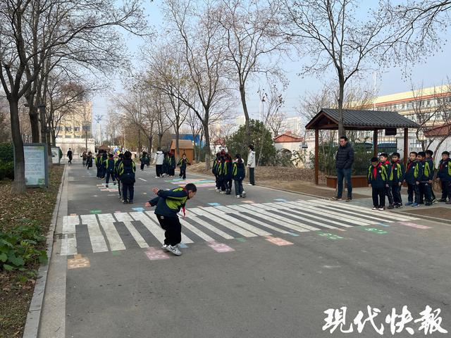 竞技宝JJB中小学体育课如何“天天见”？在江苏看见体育活动加“宿”度(图5)