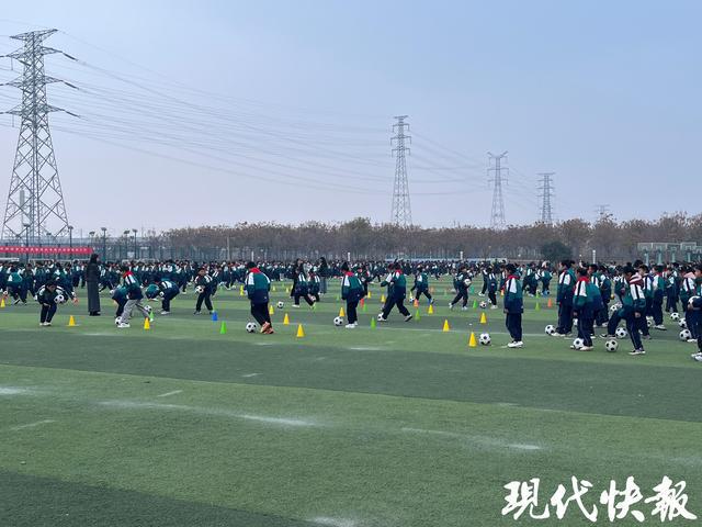 竞技宝JJB中小学体育课如何“天天见”？在江苏看见体育活动加“宿”度(图7)