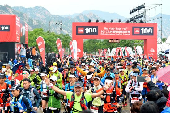 2025新疆叶城越野赛：多地车队角逐昆仑山挑竞技宝JJB网址战极限(图1)