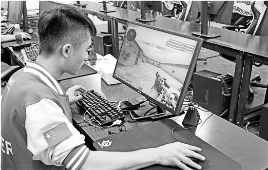 竞技宝JJB下载电竞不等于网游探访电竞小镇(图1)